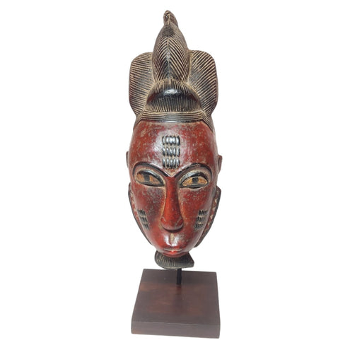 Baule Colored Mask on stand 28