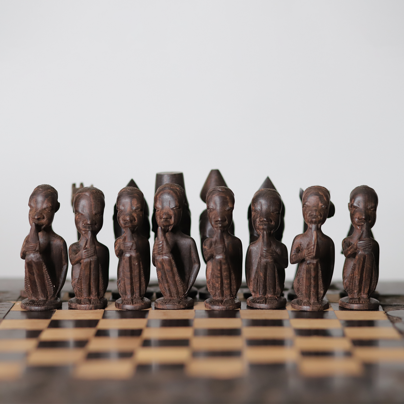 Lippali tsasa Gallery Chess le Checkers Wood Set Lesotho